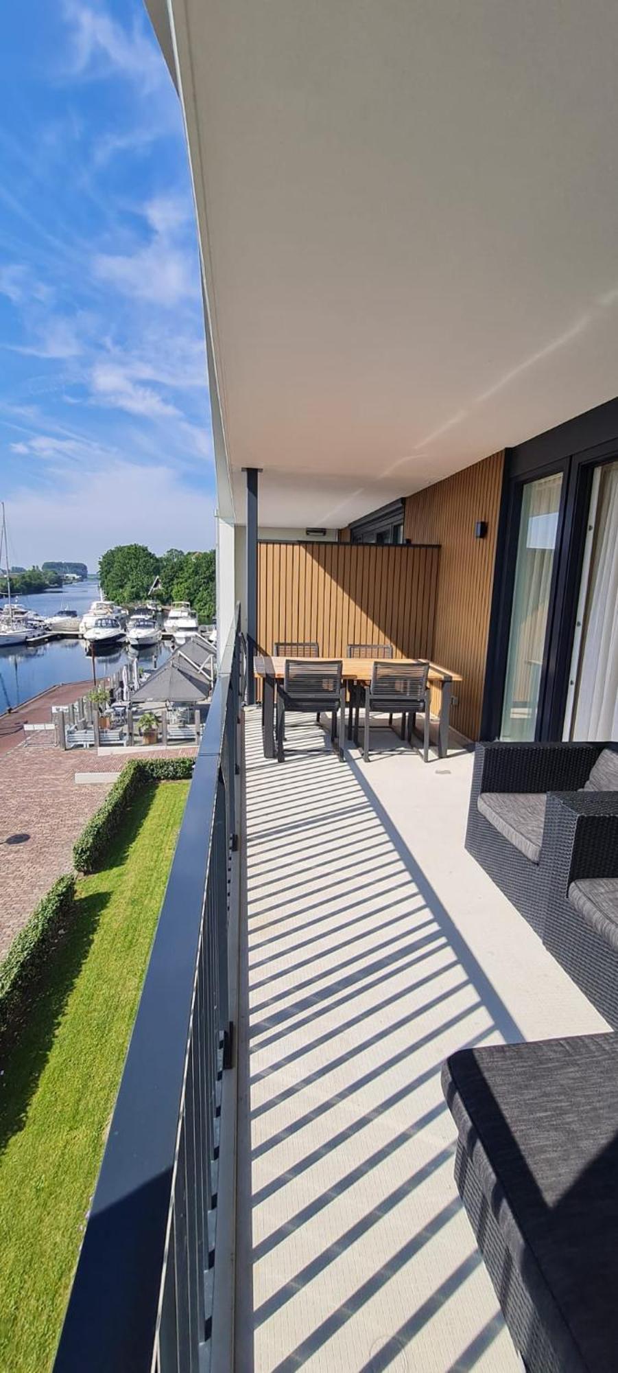 Luxe 4 Persoons Appartement In Residence Marina Kamperland 2C Exterior foto